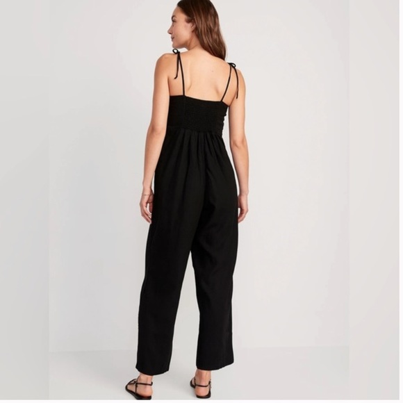 Black jumpsuit - Picture 2 of 3